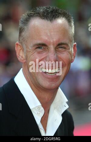 Gary Rhodes arrivant à la première britannique de Herbie : entièrement chargé, Leicester Square, Londres. Doug Peters/allactiondigital.com Banque D'Images