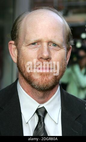 Ron Howard arrivant à la réception avant la première pour Cendrillon Man au Teatro Club, Londres. Doug Peters/allactiondigital.com Banque D'Images