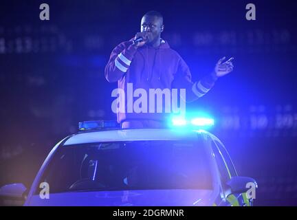 Stormzy sur scène lors des MTV Europe Music Awards 2017 qui se tiennent au SSE Arena de Londres. Le crédit photo devrait se lire comme suit : Doug Peters/EMPICS Entertainment Banque D'Images