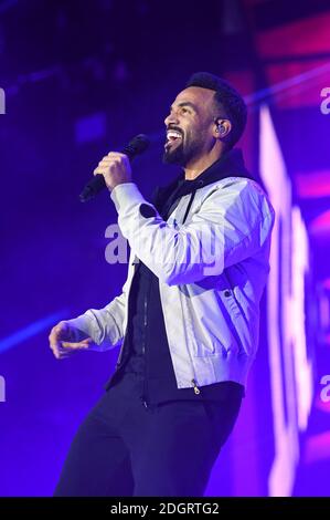 Craig David sur scène pendant la première journée du Jingle Bell ball 2017 de Capital avec Coca-Cola à l'O2 Arena, Londres Banque D'Images