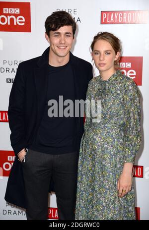 Jonah Hauer-King (à gauche) et Maya Hawke arrivent au petit dépistage des femmes tenu à Londres. Le crédit photo devrait se lire comme suit : Doug Peters/EMPICS Entertainment Banque D'Images