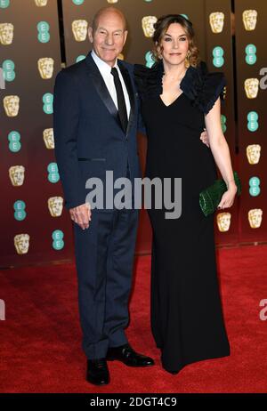 Sir Patrick Stewart et son épouse Sunny Ozell assistent aux prix de l'EE British Academy of film (BAFTA) au Royal Albert Hall, Londres Banque D'Images