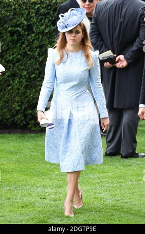 Princesse Beatrice pendant la première journée de l'Ascot royale à Ascot Champ de courses Banque D'Images