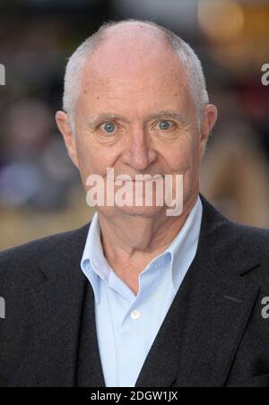 Jim Broadbent arrive à la première mondiale de King of Thieves, vue West End, Leicester Square, Londres. Le crédit photo devrait se lire comme suit : Doug Peters/EMPICS Banque D'Images