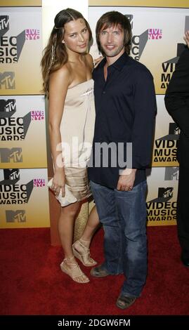 Petra Nemcova et James Blunt arrivent aux MTV Video Music Awards 2006, radio City, New York. Banque D'Images