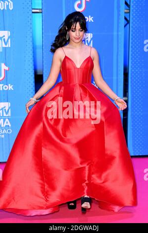 Camila Cabello fréquentant les MTV Europe Music Awards 2018 qui a eu lieu au Centre des Expositions de Bilbao, Espagne Banque D'Images