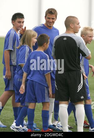 David Beckham lance son nouveau livre « Making IT Real » à la David Beckham Academy de Greenwich, Londres, le 18 septembre 2006. Doug Peters/EMPICS Entertainment Banque D'Images