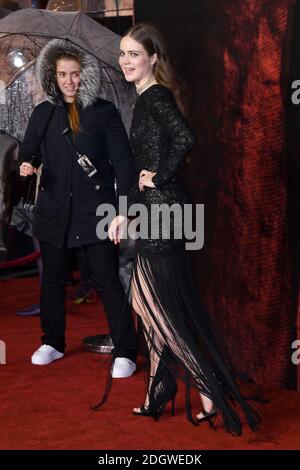 Hera Hilmar participant à la première mondiale de Mortal Engines qui s'est tenue à Cineworld à Leicester Square, Londres. Le crédit photo devrait se lire comme suit : Doug Peters/EMPICS Banque D'Images