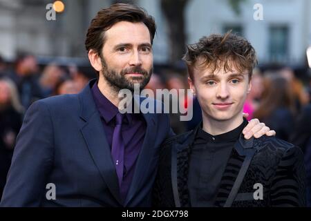 David Tennant et Ty Tennant assistent à la première britannique de Tolkien tenue à Curzon Mayfair, Londres. Crédit photo devrait lire: Doug Peters/EMPICS Banque D'Images