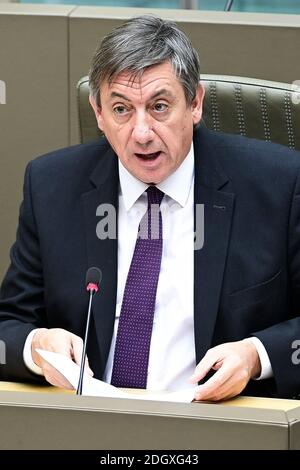 Le président du ministre flamand Jan Jambon en photo lors d'une session plénière du Parlement flamand à Bruxelles, le mercredi 09 décembre 2020. En raison de Banque D'Images
