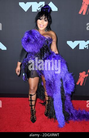 Lil Kim arrive aux MTV Video Music Awards 2019, qui se tiennent au Prudential Center de Newark, NJ. photo Credit devrait se lire: Doug Peters/EMPICS Banque D'Images