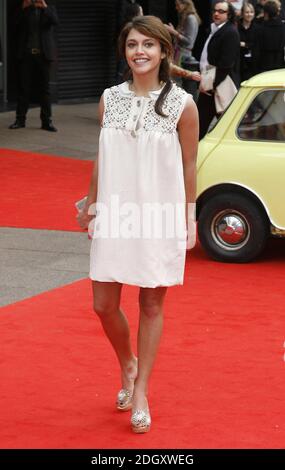 Emma de Caunes arrive à la première britannique de M. Bean's Holiday, Odeon Cinema, Leicester Square, Londres. Banque D'Images