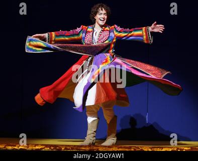 Lee Mead (vainqueur du spectacle de talents de la BBC, « n'importe quel rêve va faire ») est Joseph dans la nouvelle production de Joseph et de l'incroyable Dreamcoat Technicolor au Adelphi Theatre dans le centre de Londres. Banque D'Images