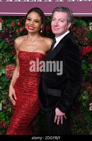 Lady Emma Weymouth et Ceawlin Thynn, Viscount Weymouth, assistent au 65e prix du Théâtre standard de la soirée qui s'est tenu au London Coliseum, Londres. Crédit photo devrait se lire: Doug Peters/EMPICS Banque D'Images