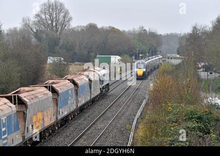 GV du village de Kintbury, près de Hungerford, Berkshire - ligne de train, mercredi 2 décembre 2020.