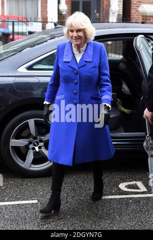 La duchesse de Cornwall après avoir visité le Kiln Theatre, Kilburn, Londres. Le crédit photo devrait se lire comme suit : Doug Peters/EMPICS Banque D'Images