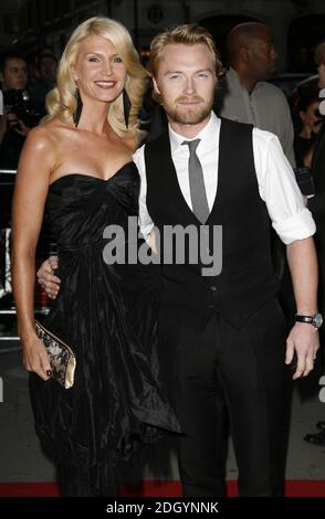 Ronan Keating et son épouse Yvonne arrivent pour les GQ Men of the Year Awards à l'Opéra royal de Covent Garden, dans le centre de Londres. Banque D'Images