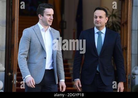 Leo Varadkar, Taoiseach d'Irlande, et son associé Matt Barrett aux bâtiments gouvernementaux de Dublin, au cours de leur visite de trois jours en République d'Irlande. Le crédit photo devrait se lire comme suit : Doug Peters/EMPICS Banque D'Images