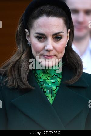 Le duc et la duchesse de Cambridge rencontrent Leo Varadkar, Taoiseach d'Irlande, et son partenaire Matt Barrett aux bâtiments gouvernementaux de Dublin, au cours de leur visite de trois jours en République d'Irlande. Le crédit photo devrait se lire comme suit : Doug Peters/EMPICS Banque D'Images