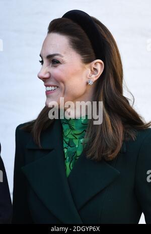 Le duc et la duchesse de Cambridge rencontrent Leo Varadkar, Taoiseach d'Irlande, et son partenaire Matt Barrett aux bâtiments gouvernementaux de Dublin, au cours de leur visite de trois jours en République d'Irlande. Le crédit photo devrait se lire comme suit : Doug Peters/EMPICS Banque D'Images