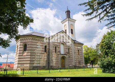 Otocac, Croatie. L'Église de la Sainte Trinité. Il a été renversé de l'artillerie de l'Armée populaire yougoslave le 15 septembre 1991 pendant la Yougoslavie Banque D'Images