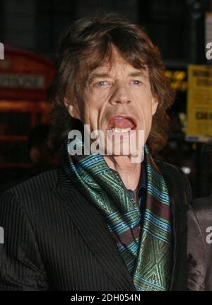 Mick Jagger arrive à la première Shine A Light UK, Odeon Cinema, Leicester Square, Londres. Banque D'Images