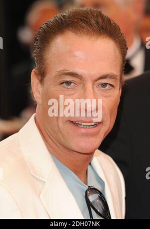 Jean Claude van Damme arrive pour la première d'un Conte de Noel au Palais de Festival de Cannes, France. Banque D'Images