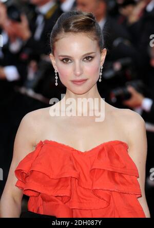 Natalie Portman arrive pour la projection de 'Che' lors du 61e Festival de Cannes, France. Banque D'Images