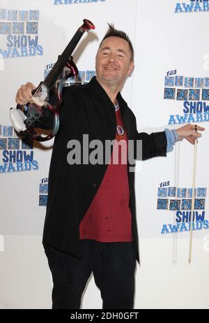 Nigel Kennedy arrive au South Bank Show Awards qui a eu lieu à l'hôtel Dorchester, Londres. Banque D'Images