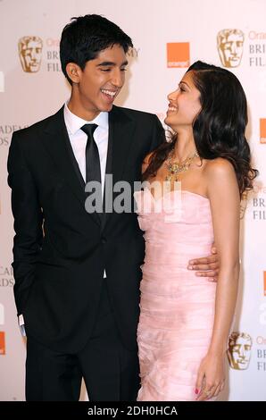 Dev Patel et Freida Pinto aux British Academy film Awards 2009 à l'Opéra Royal de Covent Garden, dans le centre de Londres. Banque D'Images