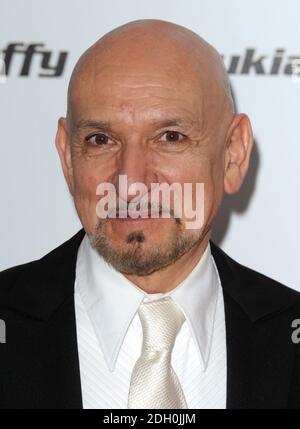 Sir Ben Kingsley arrive au 17e Oscar Party annuel de la Fondation Elton John AIDS au Pacific Design Centre, West Hollywood. Banque D'Images