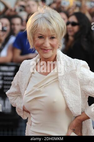 Helen Mirren arrive à la première mondiale « The State of Play » à l'Empire Cinema, Leicester Square, Londres Banque D'Images