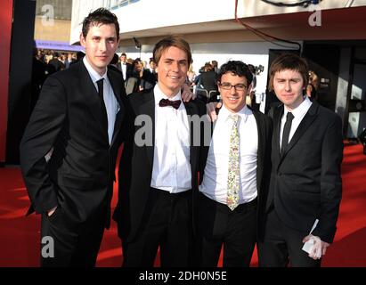 (De gauche à droite) Blake Harrison, Joe Thomas, Simon Bird et Jake Buckley arrivent pour les British Academy Television Awards au Royal Festival Hall, dans le centre de Londres. Banque D'Images