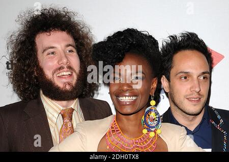 Les Noisettes dans la presse courent au Capital 95.8 Summertime ball avec Barclaycard au stade Emirates. Banque D'Images