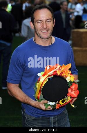 Jason Isaacs arrivant à la première de 'Morris, A Life with Bells on', au cinéma Prince Charles de Leicester Square, dans le centre de Londres. Banque D'Images