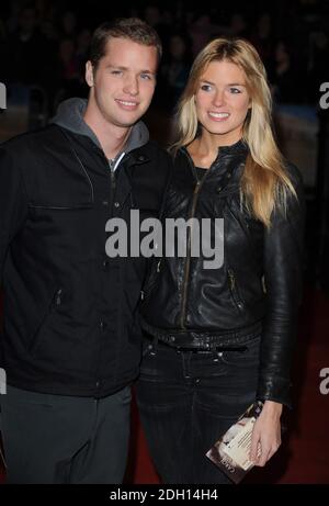 Sam Branson et Isabella Malthorpe arrivent pour la première britannique où les choses sauvages sont au vue West End, Leicester Square, Londres. Banque D'Images