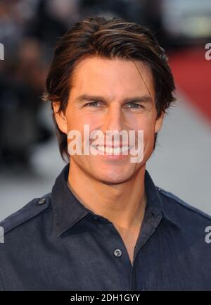 Tom Cruise arrive à la première de Knight and Day au Royaume-Uni au cinéma Odeon de Leicester Square, Londres. Banque D'Images