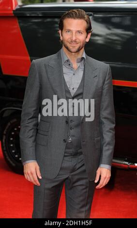 Bradley Cooper arrive à la première britannique de The A Team, Empire Cinema, Leicester Square, Londres. Banque D'Images