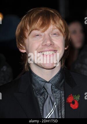 Rupert Grint arrivant pour la première mondiale de Harry Potter et les Hallows de Deathly : première partie, à l'extrémité ouest d'Odeon, Leicester Square, Londres. Banque D'Images