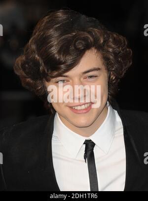 Harry Styles d'une direction arrivée pour la première royale des chroniques de Narnia: Le Voyage de l'Aube TReader à l'Odeon Leicester Square, centre de Londres. Banque D'Images