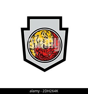 Dragon et tigre dans Yin Yang symbole Crest Mascot Banque D'Images