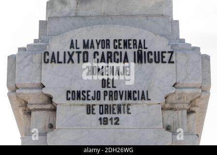 Statue de sculpture de Calixto Garcia sur la place de la ville ou parque, Holguin, Cuba Banque D'Images