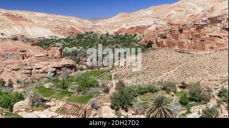 Kasbahs dans la vallée de Dades dans le sud du Maroc, Afrique. Banque D'Images