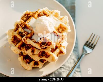 Chaffles ou gaufres au fromage ricotta Banque D'Images