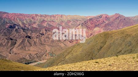 Hornocal ou Hill de 14 couleurs dans le nord-ouest de l'Argentine Banque D'Images