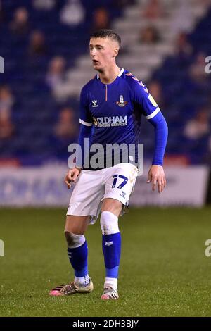 OLDHAM, ANGLETERRE. 8 DÉCEMBRE photo d'action de Jordan Barnett d'Oldham Athletic lors du match de Trophée EFL entre Oldham Athletic et Sunderland à Boundary Park, Oldham, le mardi 8 décembre 2020. (Credit: Eddie Garvey | MI News) Credit: MI News & Sport /Alay Live News Banque D'Images