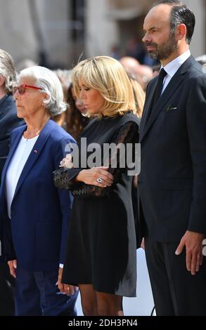 Brigitte Macron et Edouard Philippe assistent à une cérémonie d'hommage à Simone Veil, homme politique français et survivante de l'Holocauste, dans la cour des Invalides à Paris, le 5 juillet 2017. Photo de Christian Liewig /ABACAPRESS.COM Banque D'Images