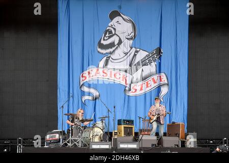 Le 16 juillet 2017, Sairick Steve se présente sur scène au Festival les vieilles Charrues de Carhaix, France. Photo de Julien Reynaud/APS-Medias/ABACAPRESS.COM Banque D'Images