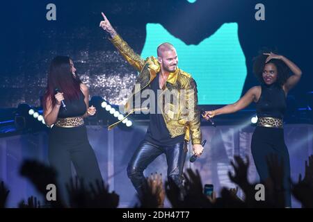 Le chanteur français M. Pokora (alias Matt Pokora, Matthieu Tota) se produit en direct sur scène à 'le Tigre' avec son 'My Way Tour' lors du 'Festival de la chanson LOL', le 30 juin 2017 à Margny-les-Compiegne, en France. Photo par Edouard Bernaux/Abacapress.com Banque D'Images
