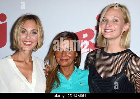 Davia Martelli, Maeva Anissa et Marine paquet assistent à la première NRJ12 de les vacances des Anges, Bienvenue chez les Grecs à l'Elysée Biarritz à Paris, France le 24 Aout 2017. Photo d'Aurore Marechal/ABACAPRESS.COM Banque D'Images